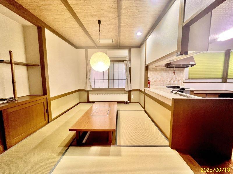 House in Ikoigaoka, Biei – photo 12 of 32 – Biei, Daisetsuzan Foothills, Hokkaido, Japan