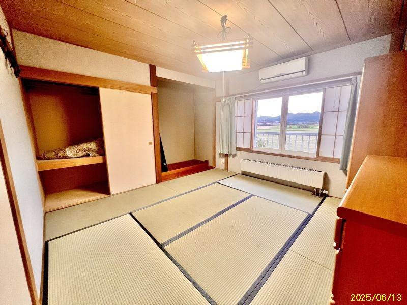 House in Ikoigaoka, Biei – photo 19 of 32 – Biei, Daisetsuzan Foothills, Hokkaido, Japan