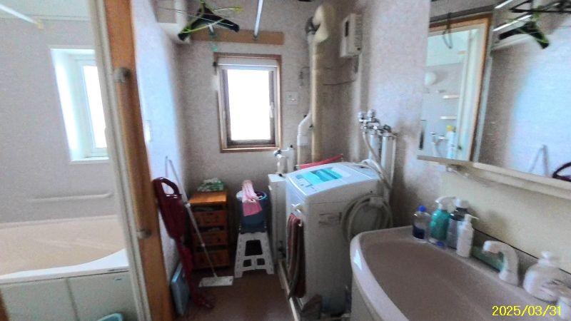 House in Ikoigaoka, Biei – photo 14 of 32 – Biei, Daisetsuzan Foothills, Hokkaido, Japan