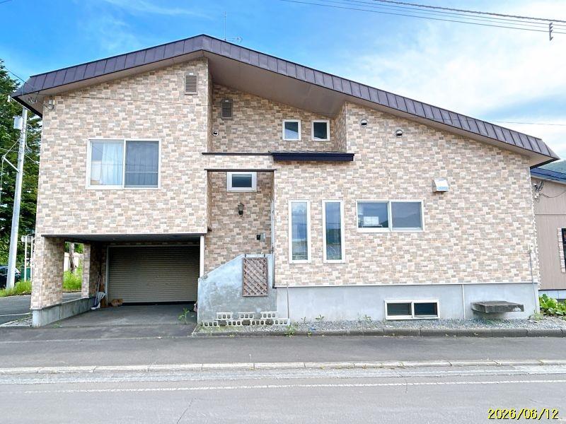 House in Ikutora, Minamifurano – Minamifurano, Furano Basin, Hokkaido, Japan