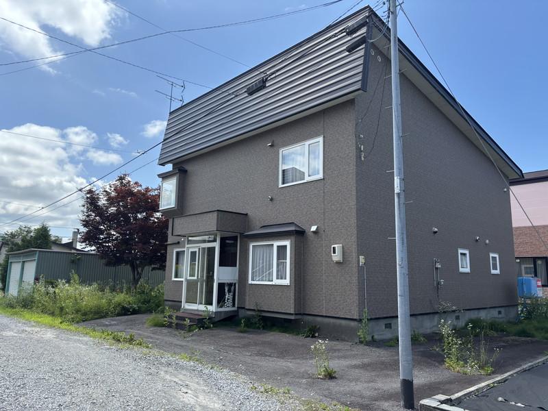 House in Inahocho, Fukagawa – Fukagawa, Asahikawa, Hokkaido, Japan