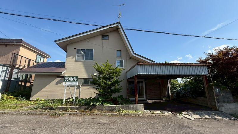House in Kaguraoka, Asahikawa – Asahikawa, Asahikawa, Hokkaido, Japan