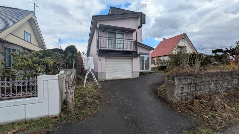 House in Kaguraoka, Asahikawa – Asahikawa, Asahikawa, Hokkaido, Japan