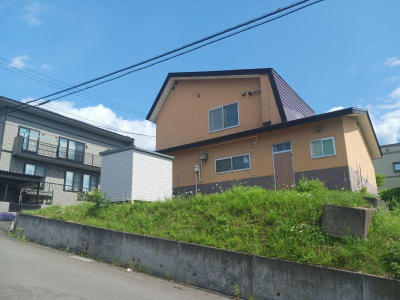House in Kaguraoka, Asahikawa – photo 3 of 5 – Asahikawa, Asahikawa, Hokkaido, Japan