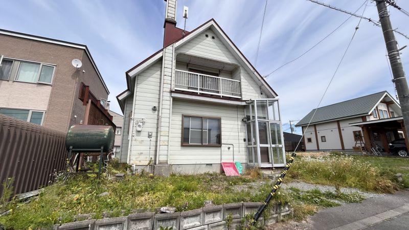 House in Kaguraoka, Asahikawa – Asahikawa, Asahikawa, Hokkaido, Japan