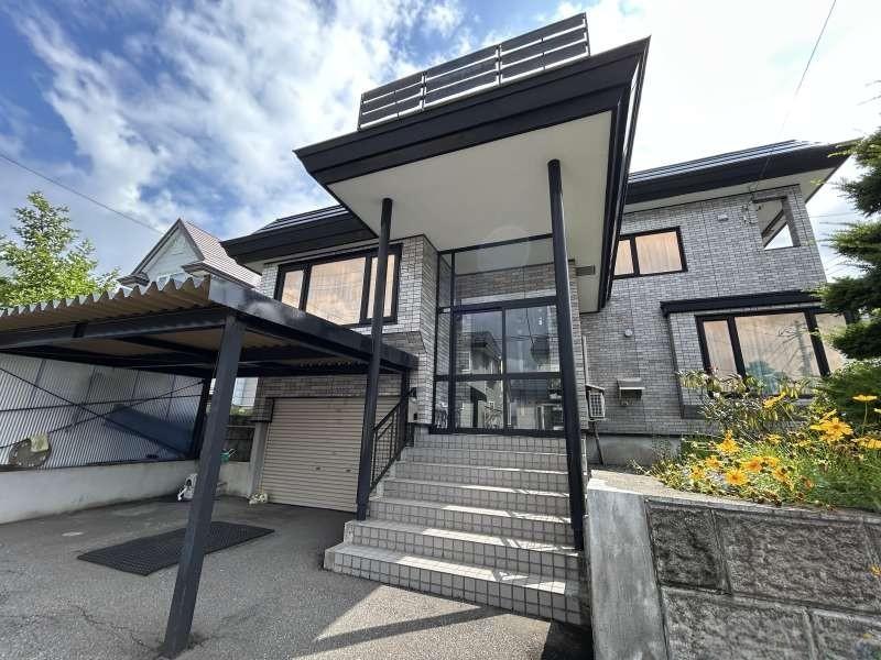 House in Kaguraoka, Asahikawa – Asahikawa, Asahikawa, Hokkaido, Japan