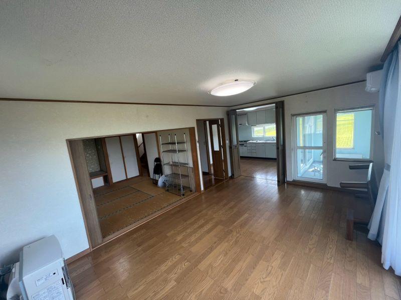 House in Kita, Pippu – photo 11 of 31 – Pippu, Daisetsuzan Foothills, Hokkaido, Japan