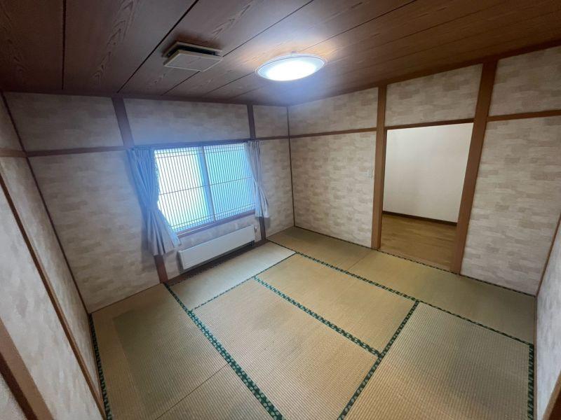 House in Kita, Pippu – photo 18 of 31 – Pippu, Daisetsuzan Foothills, Hokkaido, Japan