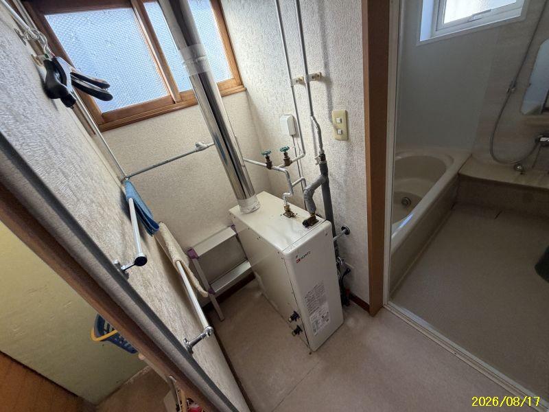 House in Kitamachi, Higashikawa – photo 13 of 17 – Higashikawa, Daisetsuzan Foothills, Hokkaido, Japan