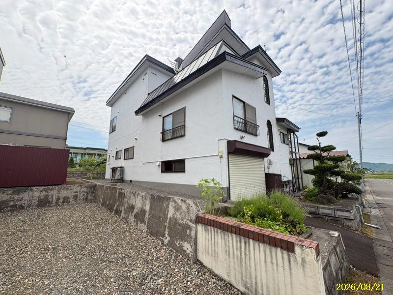 House in Kitano Nishi, Takasu – photo 2 of 29 – Takasu, Asahikawa, Hokkaido, Japan
