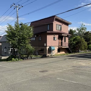 House in Kitanominechō, Furano