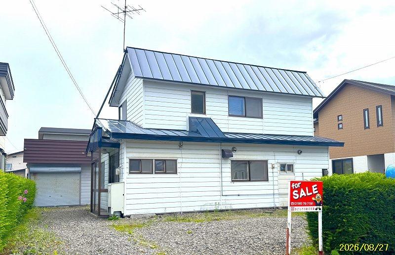 House in Kotobukichō, Biei – Biei, Daisetsuzan Foothills, Hokkaido, Japan