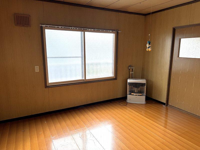 House in Kotobukichō, Biei – photo 15 of 31 – Biei, Daisetsuzan Foothills, Hokkaido, Japan