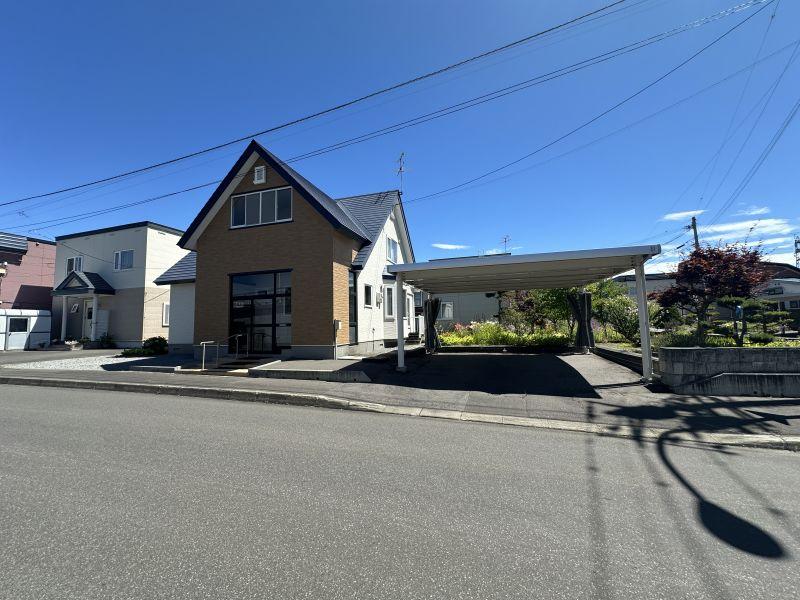 House in Minami 8 Jōdōri, Asahikawa – photo 3 of 29 – Asahikawa, Asahikawa, Hokkaido, Japan