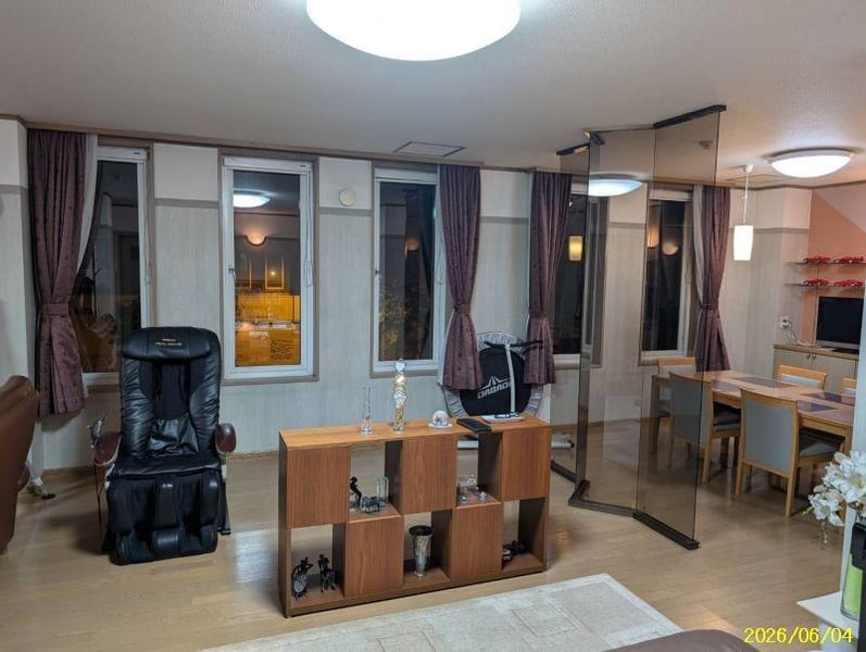 House in Motomachi, Biei – photo 11 of 32 – Biei, Daisetsuzan Foothills, Hokkaido, Japan