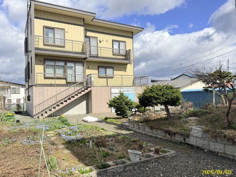 House in Motomachi, Biei – photo 25 of 30 – Biei, Daisetsuzan Foothills, Hokkaido, Japan