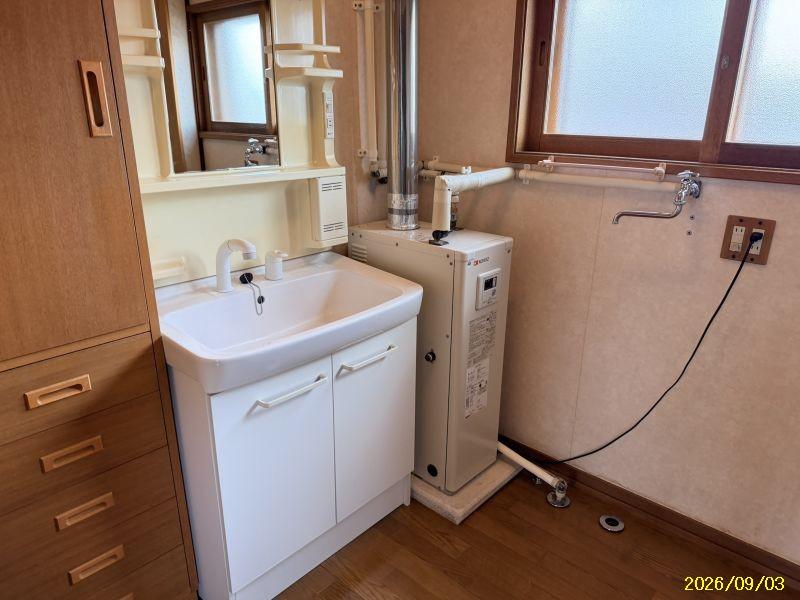 House in Motomachi, Biei – photo 29 of 30 – Biei, Daisetsuzan Foothills, Hokkaido, Japan