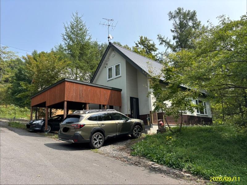 House in Nishi, Higashikawa – photo 15 of 29 – Higashikawa, Daisetsuzan Foothills, Hokkaido, Japan