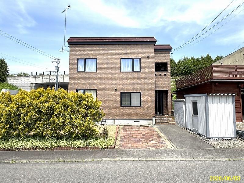 House in Nishigoryō, Asahikawa – photo 3 of 30 – Asahikawa, Asahikawa, Hokkaido, Japan