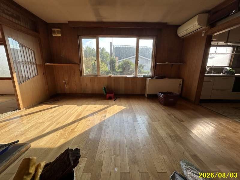 House in Nishimachi, Biei – photo 3 of 26 – Biei, Daisetsuzan Foothills, Hokkaido, Japan
