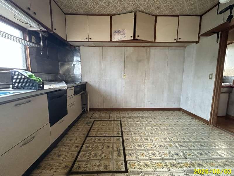 House in Nishimachi, Biei – photo 7 of 26 – Biei, Daisetsuzan Foothills, Hokkaido, Japan