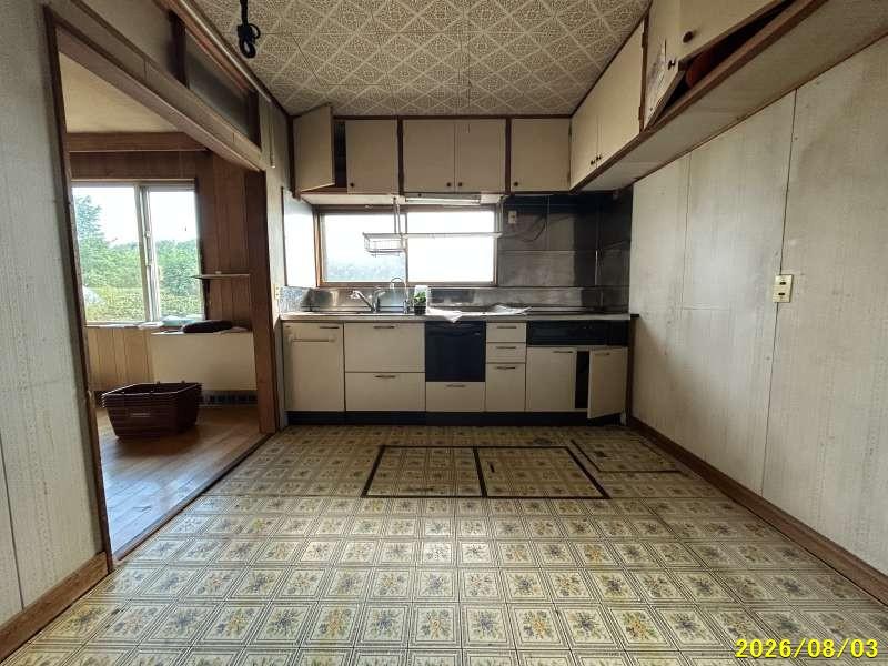 House in Nishimachi, Biei – photo 8 of 26 – Biei, Daisetsuzan Foothills, Hokkaido, Japan