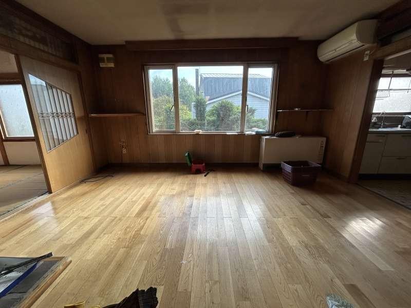 House in Nishimachi, Biei – photo 22 of 26 – Biei, Daisetsuzan Foothills, Hokkaido, Japan