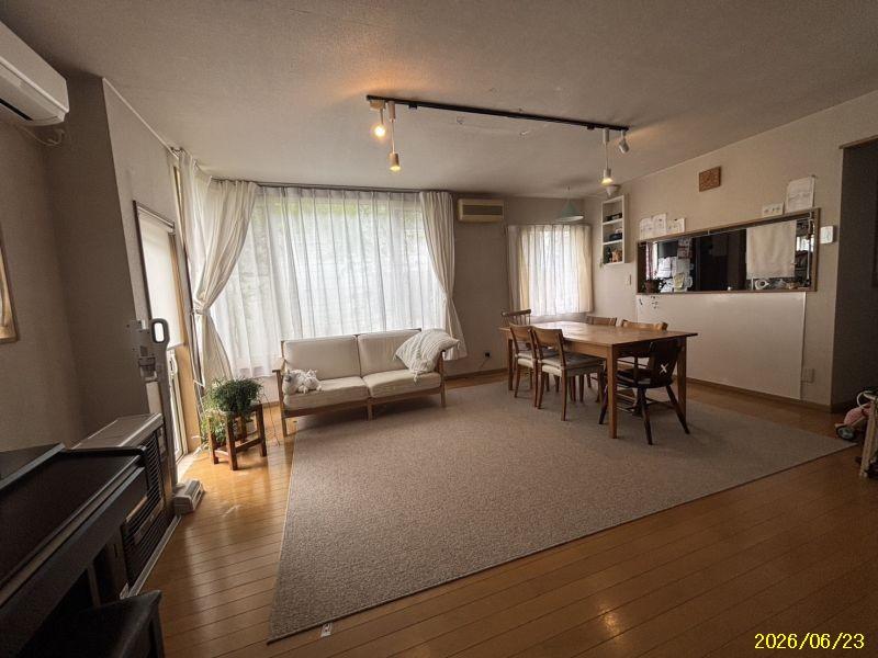 House in Nishimachi, Higashikawa – photo 14 of 17 – Higashikawa, Daisetsuzan Foothills, Hokkaido, Japan