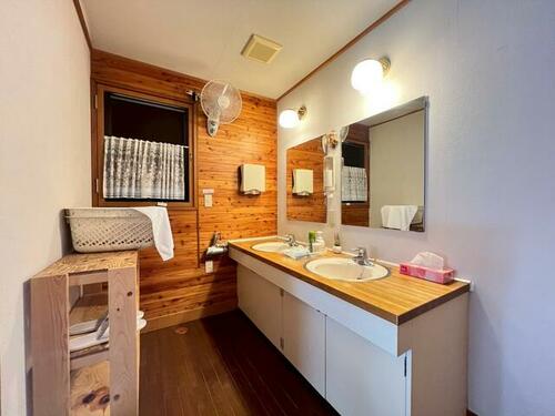 House in Okamachi, Nakafurano – photo 9 of 13 – Nakafurano, Furano Basin, Hokkaido, Japan