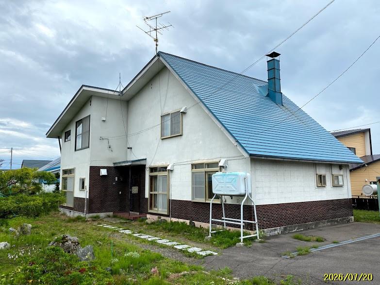 House in Saiwaichō, Biei – Biei, Daisetsuzan Foothills, Hokkaido, Japan