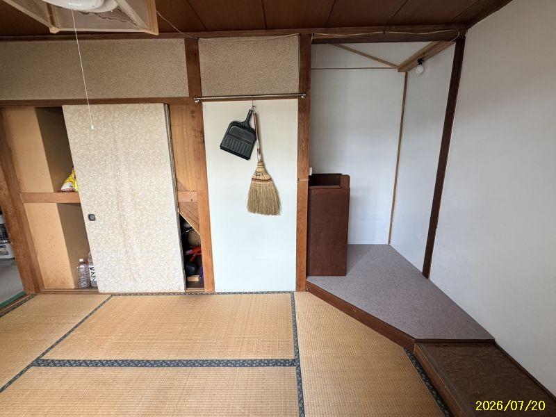 House in Saiwaichō, Biei – photo 16 of 32 – Biei, Daisetsuzan Foothills, Hokkaido, Japan
