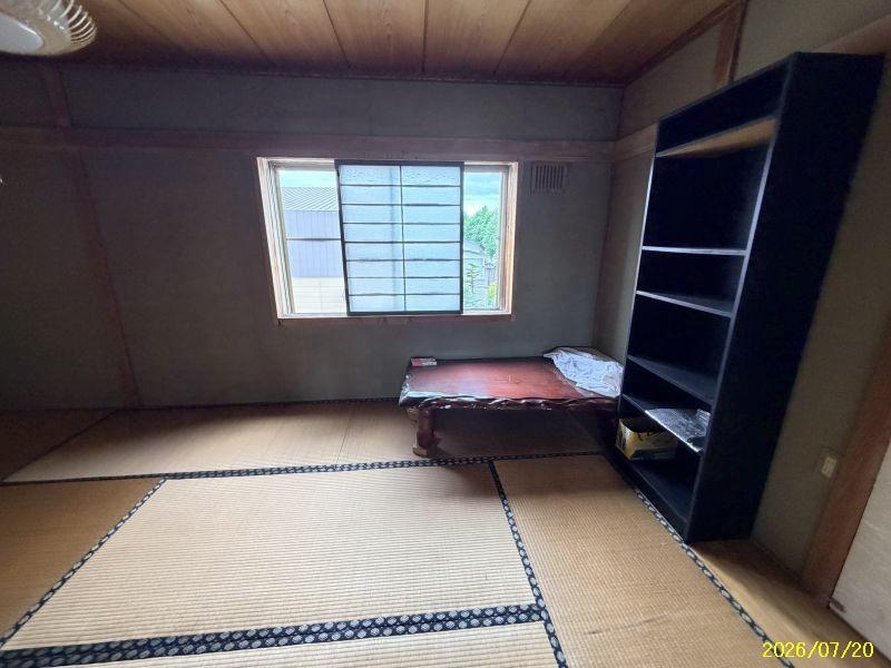 House in Saiwaichō, Biei – photo 19 of 32 – Biei, Daisetsuzan Foothills, Hokkaido, Japan