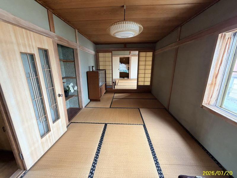 House in Saiwaichō, Biei – photo 20 of 32 – Biei, Daisetsuzan Foothills, Hokkaido, Japan