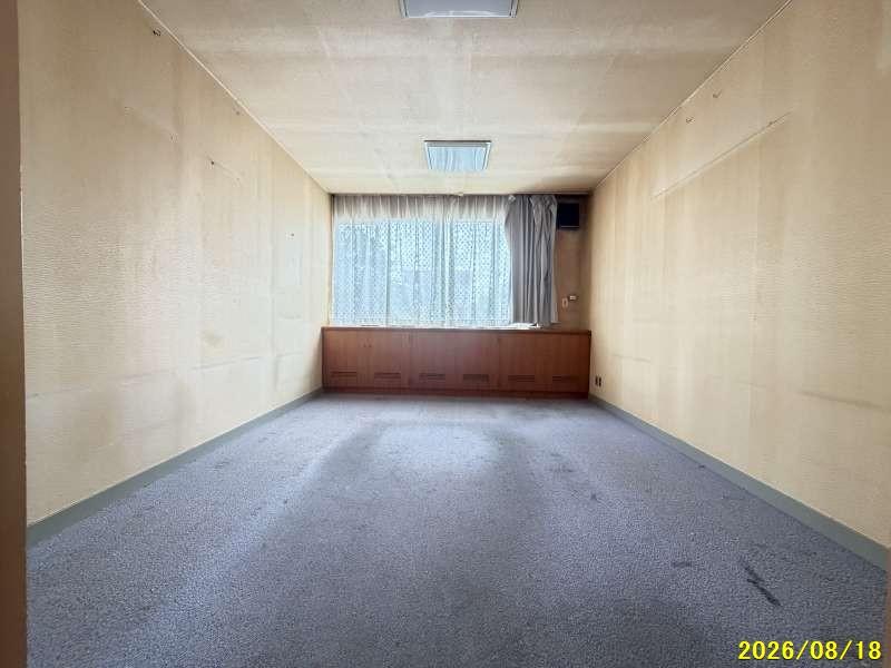 House in Saiwaichō, Biei – photo 15 of 26 – Biei, Daisetsuzan Foothills, Hokkaido, Japan