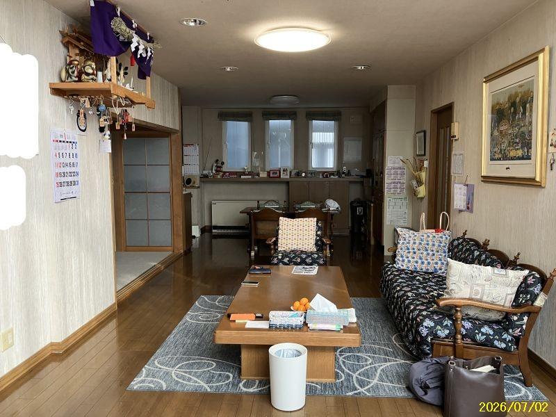 House in Sakaemachi, Biei – photo 5 of 26 – Biei, Daisetsuzan Foothills, Hokkaido, Japan