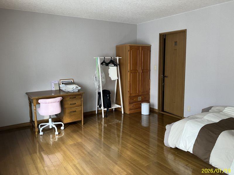 House in Sakaemachi, Biei – photo 17 of 26 – Biei, Daisetsuzan Foothills, Hokkaido, Japan