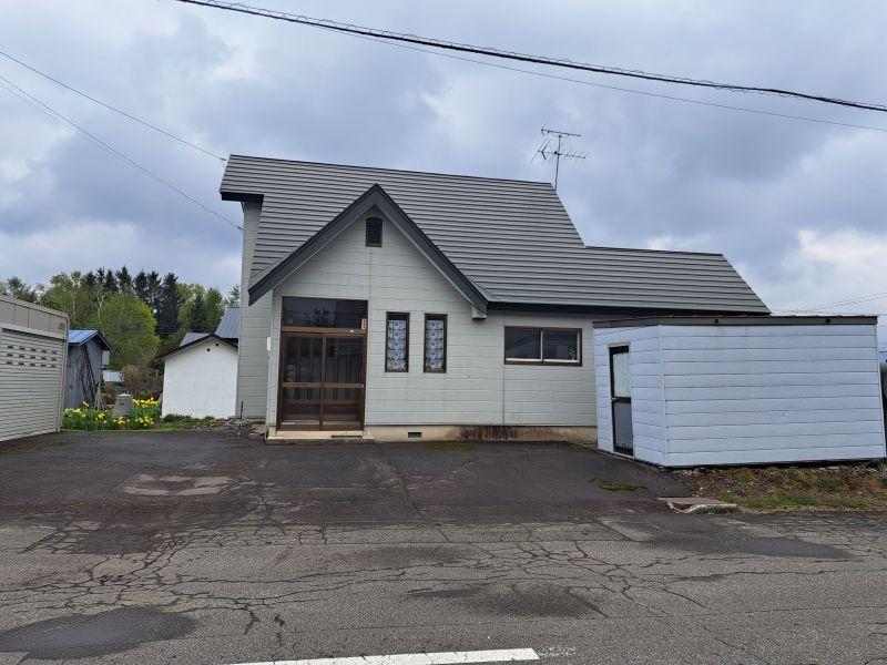 House in Sakaemachi, Kamikawa – Kamikawa, Daisetsuzan Foothills, Hokkaido, Japan