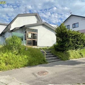 House in Shunkōdai, Asahikawa