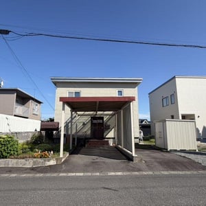 House in Shunkōdai, Asahikawa