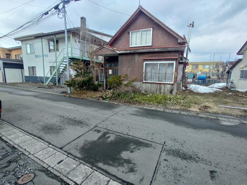 Land in 8 Jōdōri, Asahikawa – photo 6 of 13 – Asahikawa, Asahikawa, Hokkaido, Japan