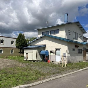 Land in Asahimachi, Biei