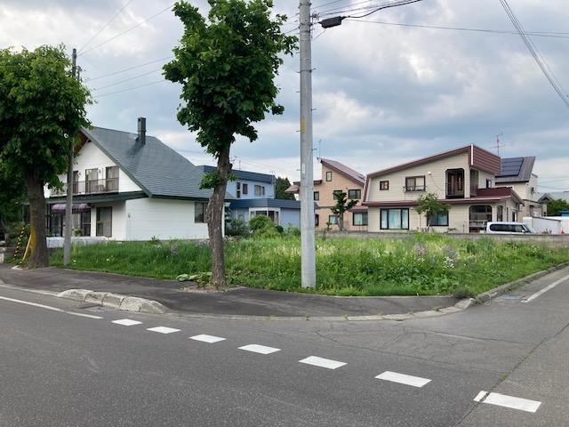 Land in Asahimachi, Biei – Biei, Daisetsuzan Foothills, Hokkaido, Japan