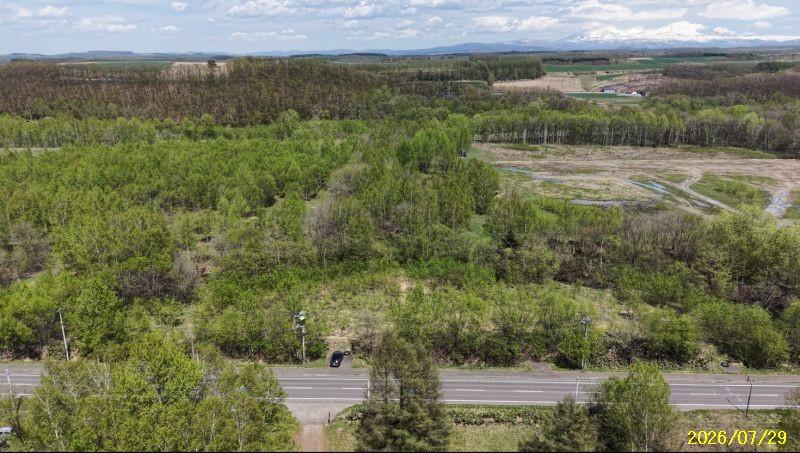 Land in Biei – photo 4 of 23 – Biei, Daisetsuzan Foothills, Hokkaido, Japan