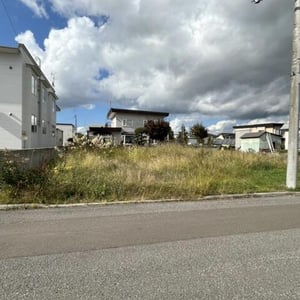 Land in Chūwa, Asahikawa