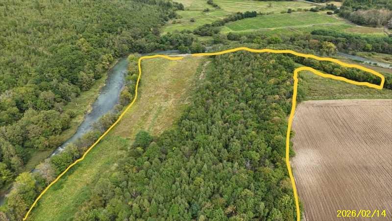 Land in Goryo, Biei – photo 13 of 15 – Biei, Daisetsuzan Foothills, Hokkaido, Japan
