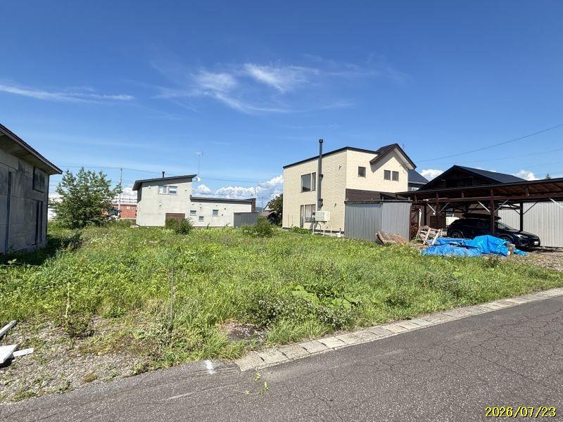 Land in Higashimachi, Higashikawa – Higashikawa, Daisetsuzan Foothills, Hokkaido, Japan