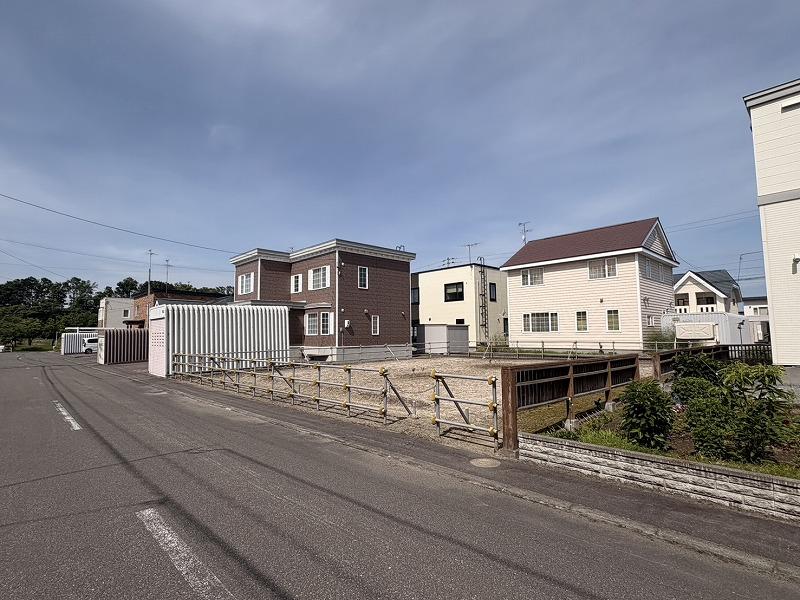 Land in Hijirino Minami, Higashikagura – photo 8 of 10 – Higashikagura, Daisetsuzan Foothills, Hokkaido, Japan