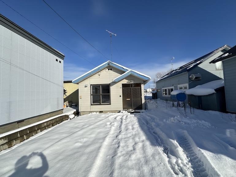 Land in Izumimachi, Kamifurano – Kamifurano, Furano Basin, Hokkaido, Japan