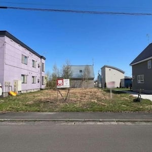Land in Izumimachi, Kamifurano
