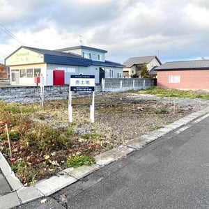 Land in Kitahamachō, Esashi